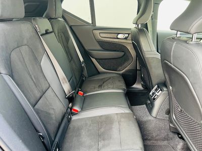 2022 Volvo XC40