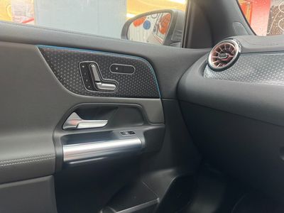 2025 Mercedes-Benz EQA