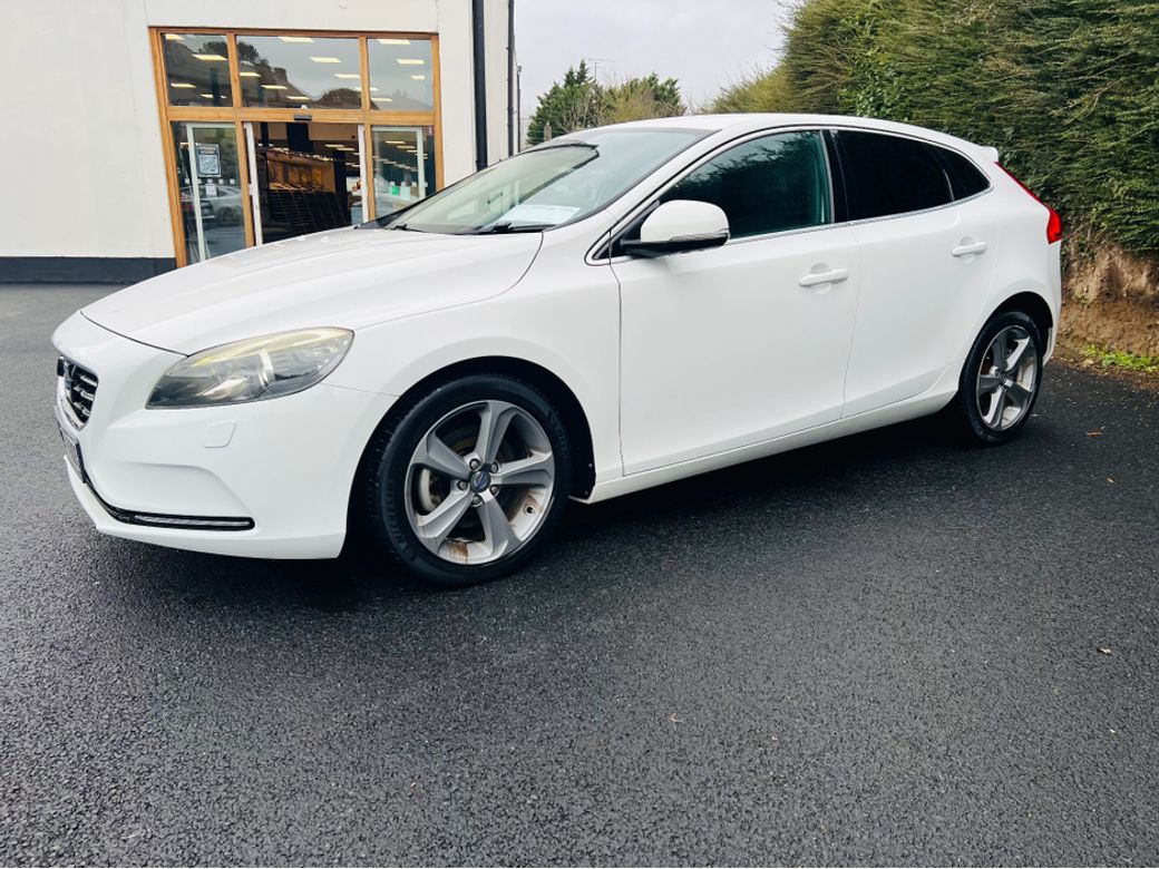2015 Volvo V40