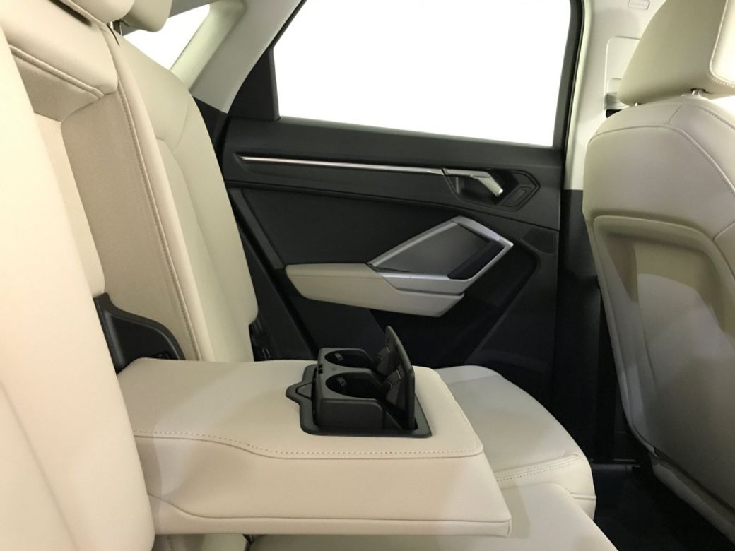 2023 Audi Q3