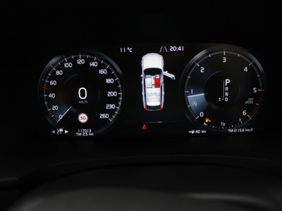 2021 Volvo V90 Cross Country