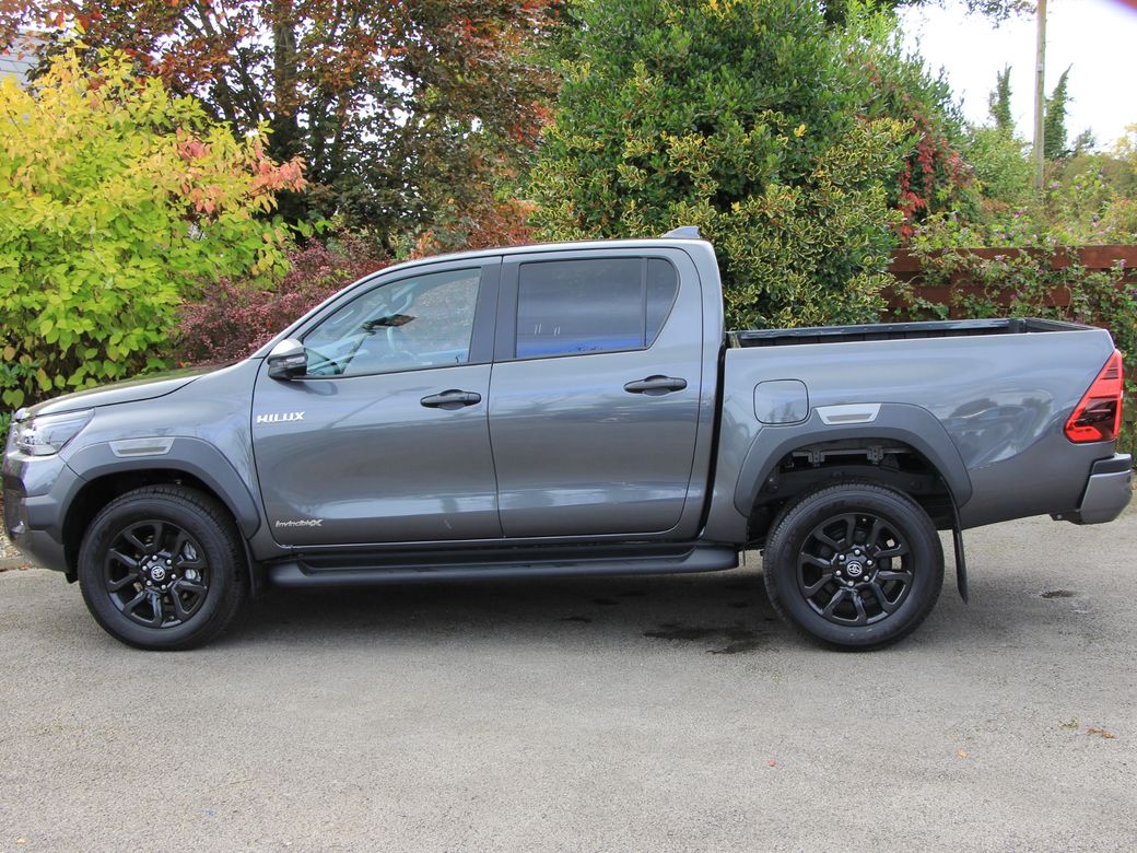 2025 Toyota Hilux