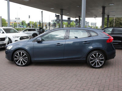 2018 Volvo V40
