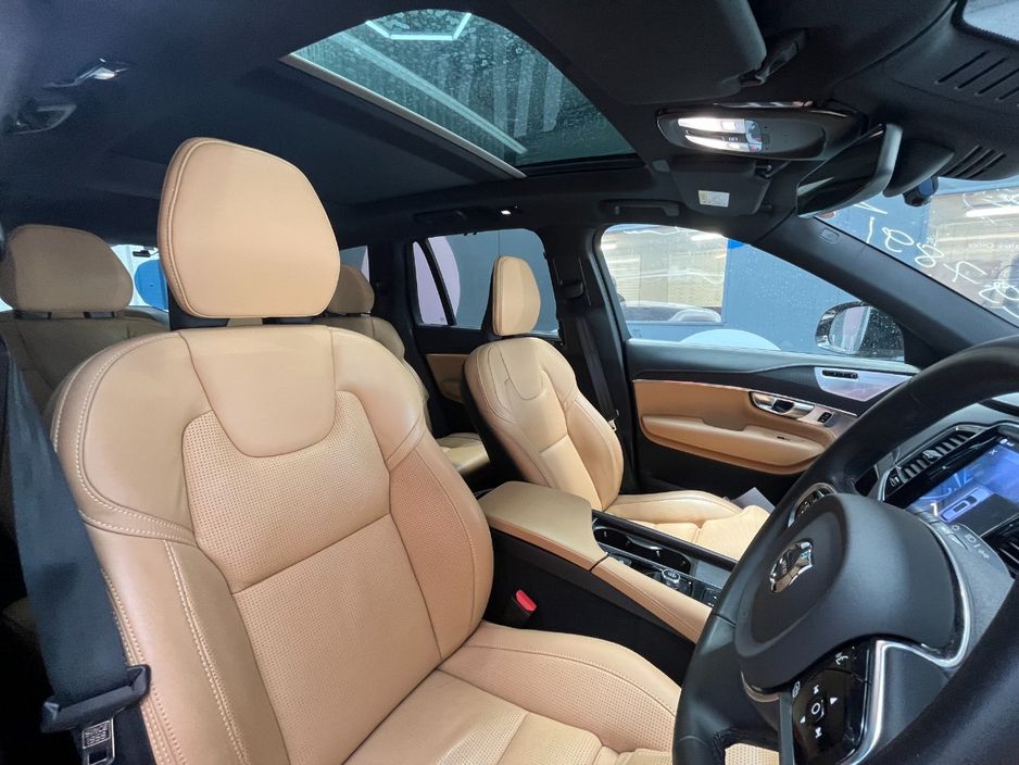 2023 Volvo XC90