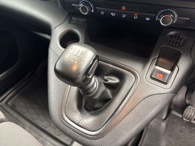 2023 Peugeot Partner
