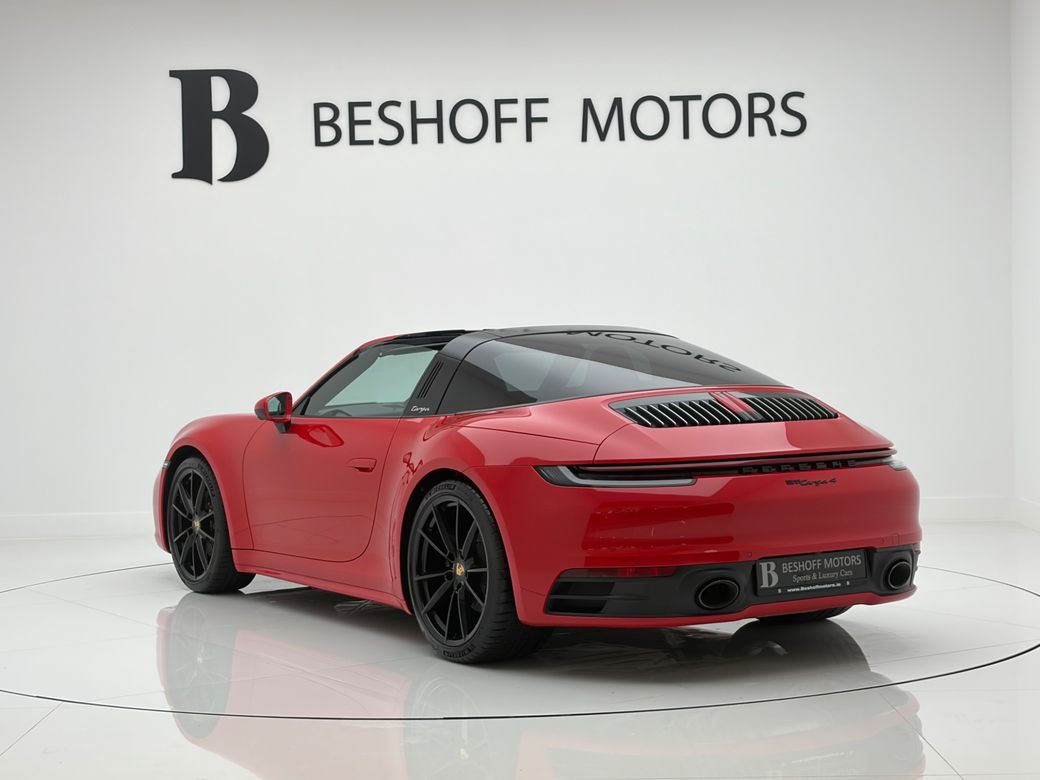 2023 Porsche 911