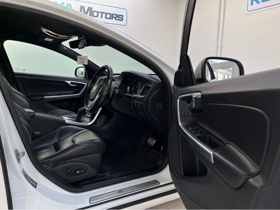2016 Volvo V60