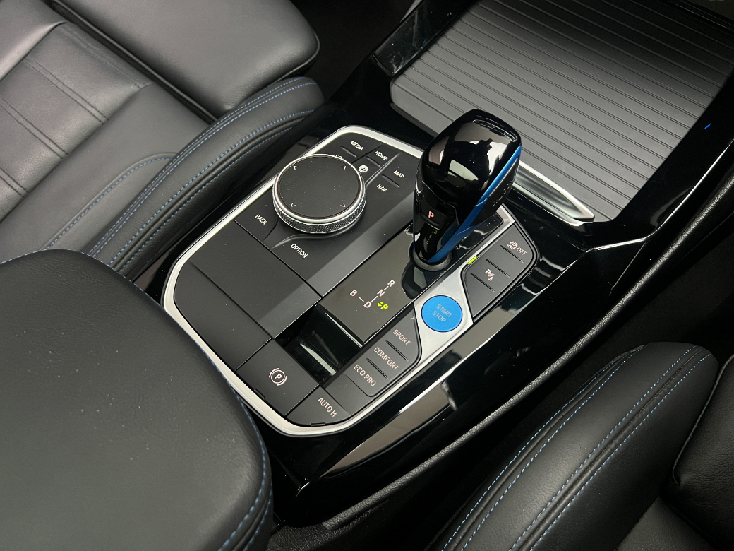 2022 BMW iX3