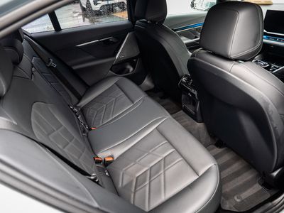 2024 BMW i5