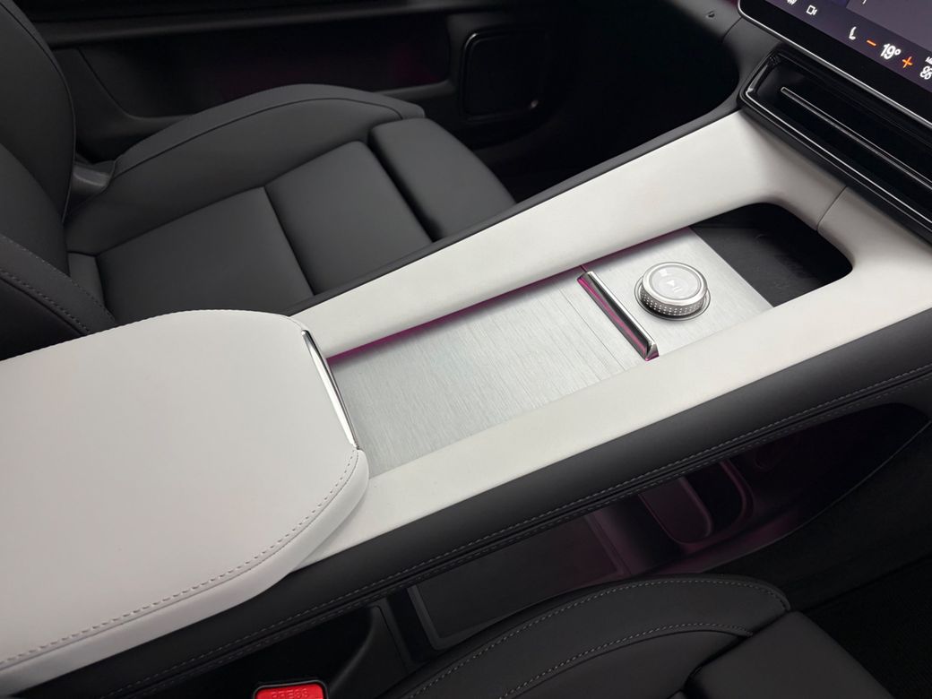 2024 Polestar 4