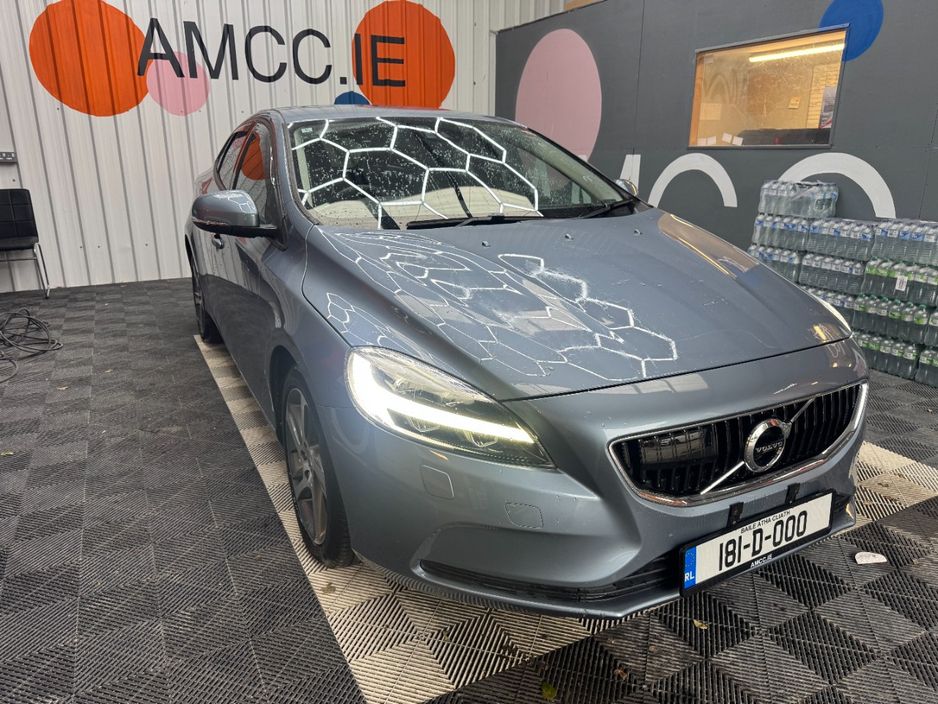 2018 Volvo V40