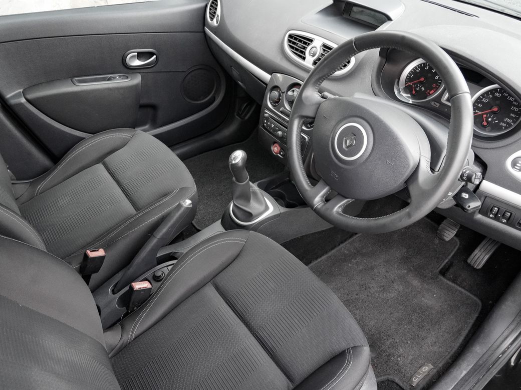 2012 Renault Clio