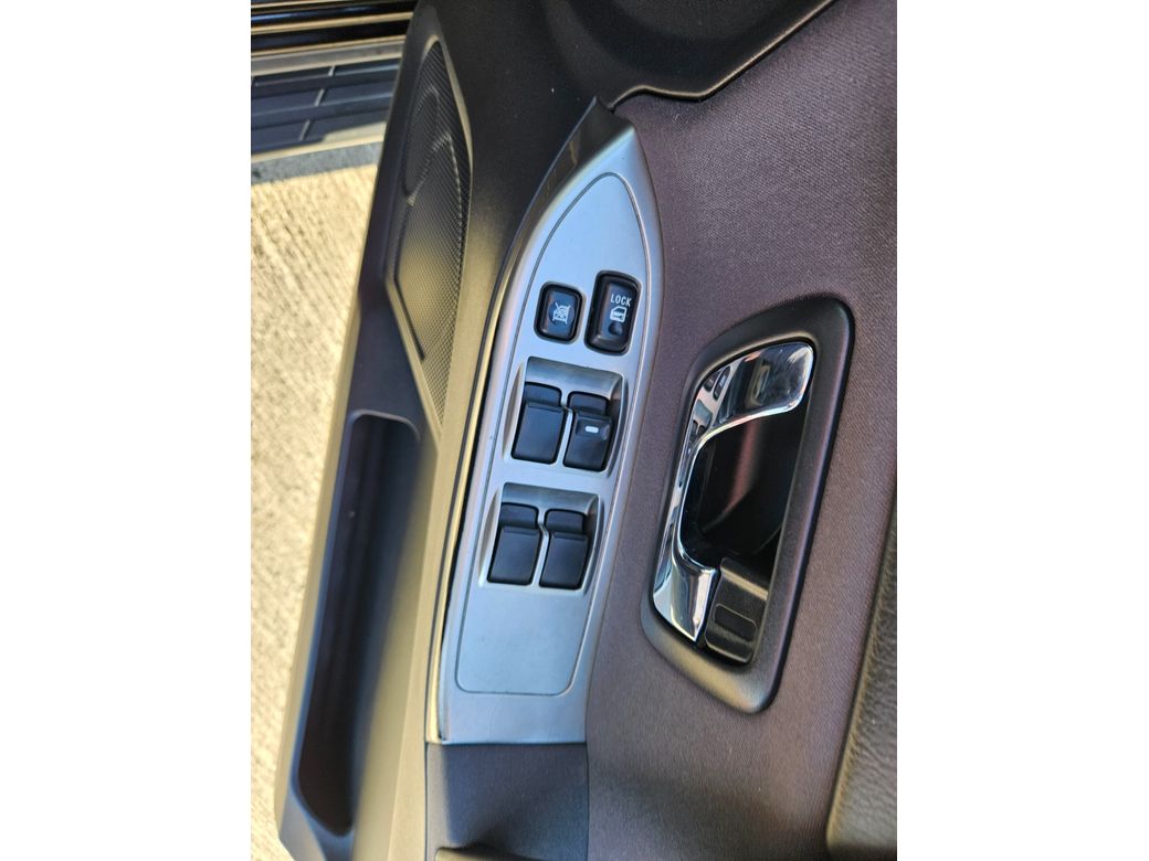 2015 Mitsubishi Pajero