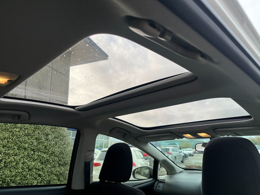 2015 Toyota Prius Alpha