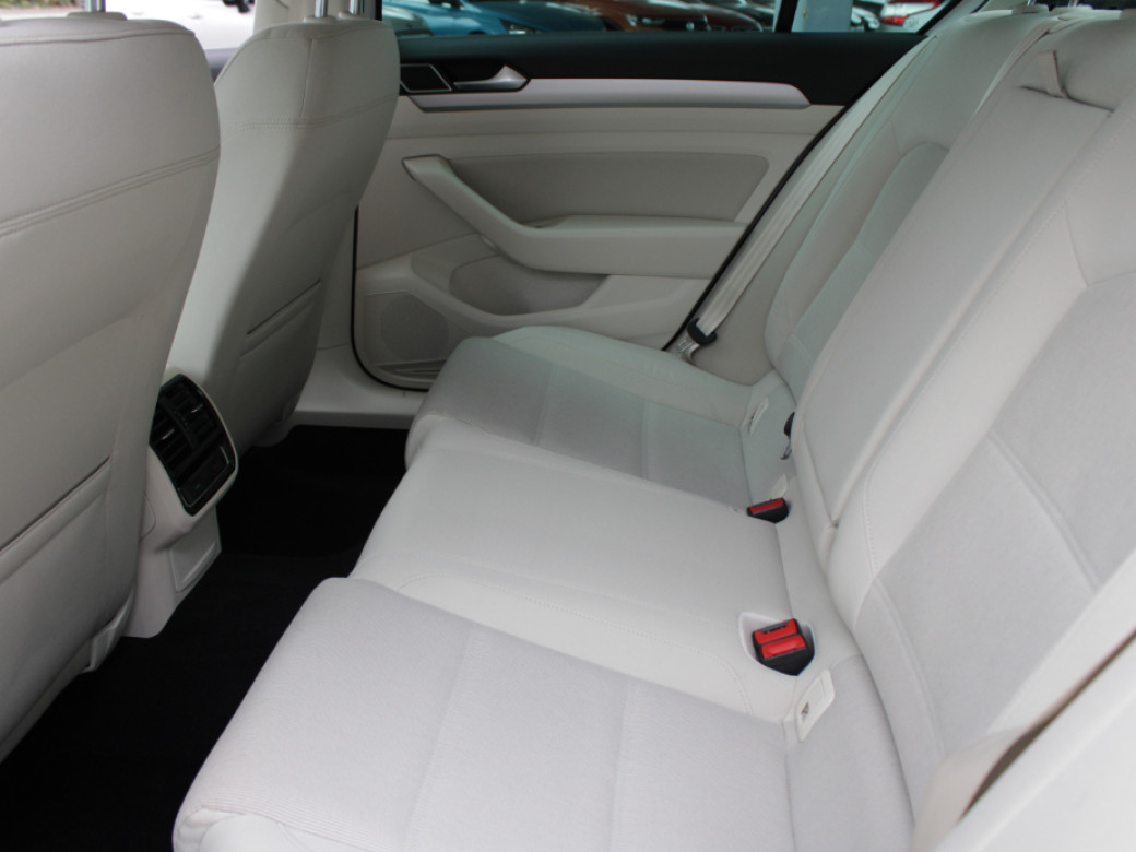 2019 Volkswagen Passat