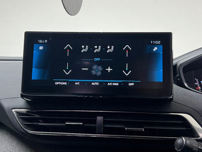 2023 Peugeot 5008