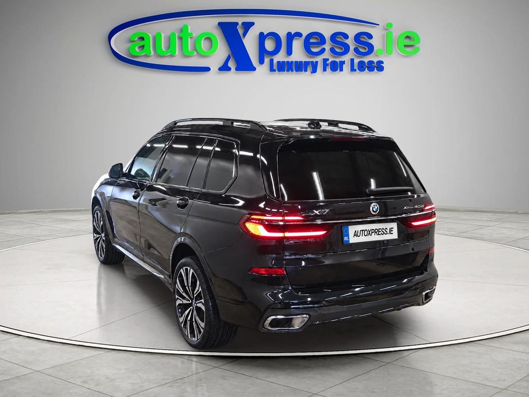 2023 BMW X7