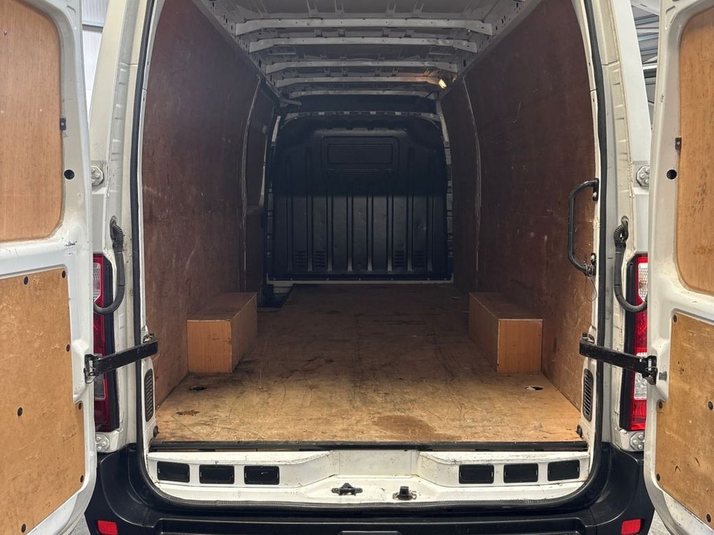 2022 Opel Movano