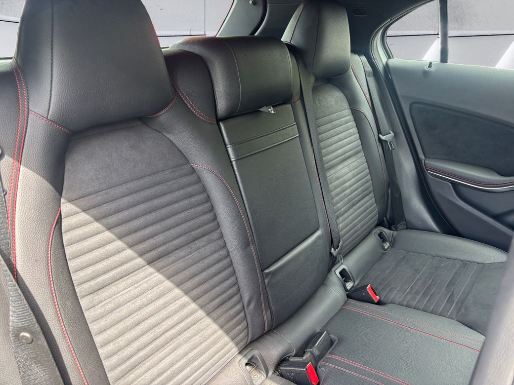 2015 Mercedes-Benz A 180