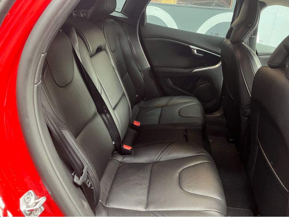 2014 Volvo V40