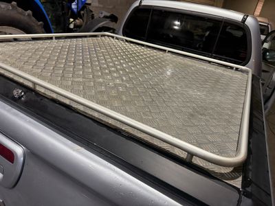 2014 Mitsubishi L200