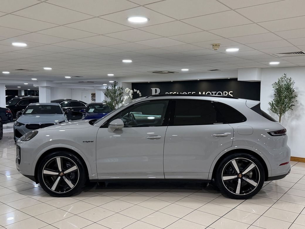 2025 Porsche Cayenne