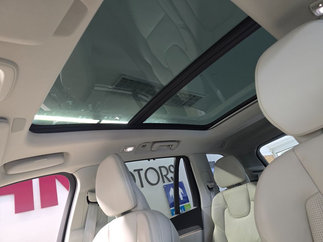 2023 Volvo XC90