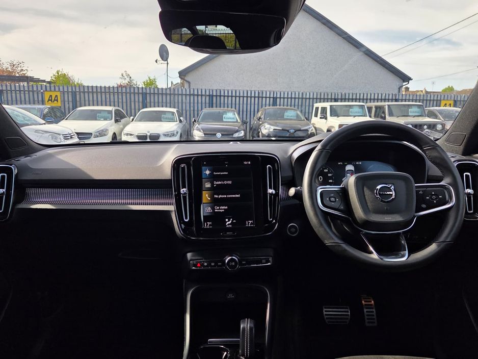 2022 Volvo XC40