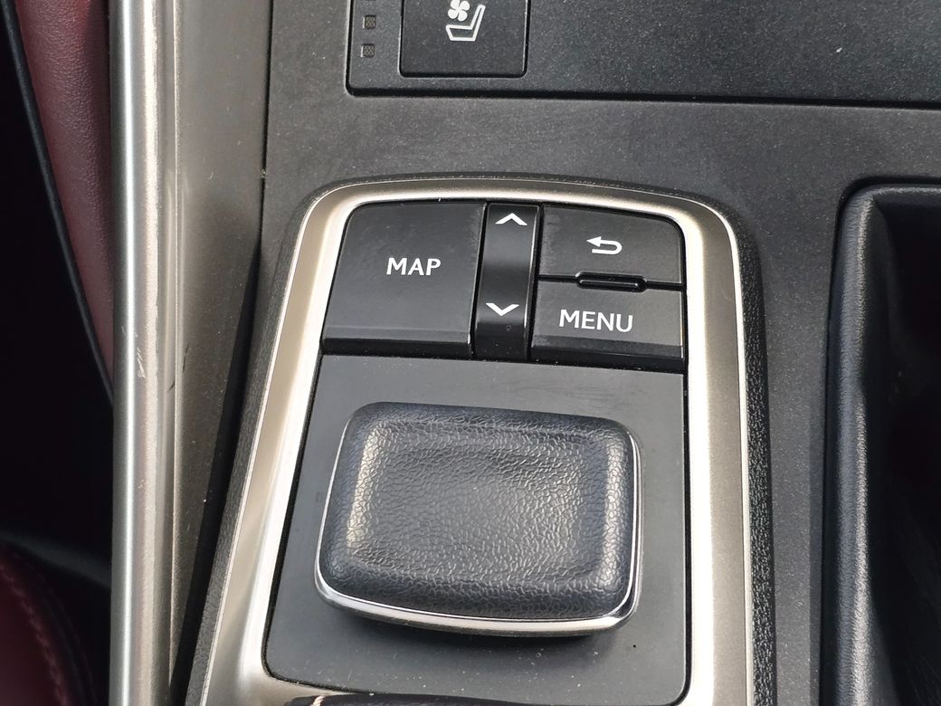 2019 Lexus IS 300h