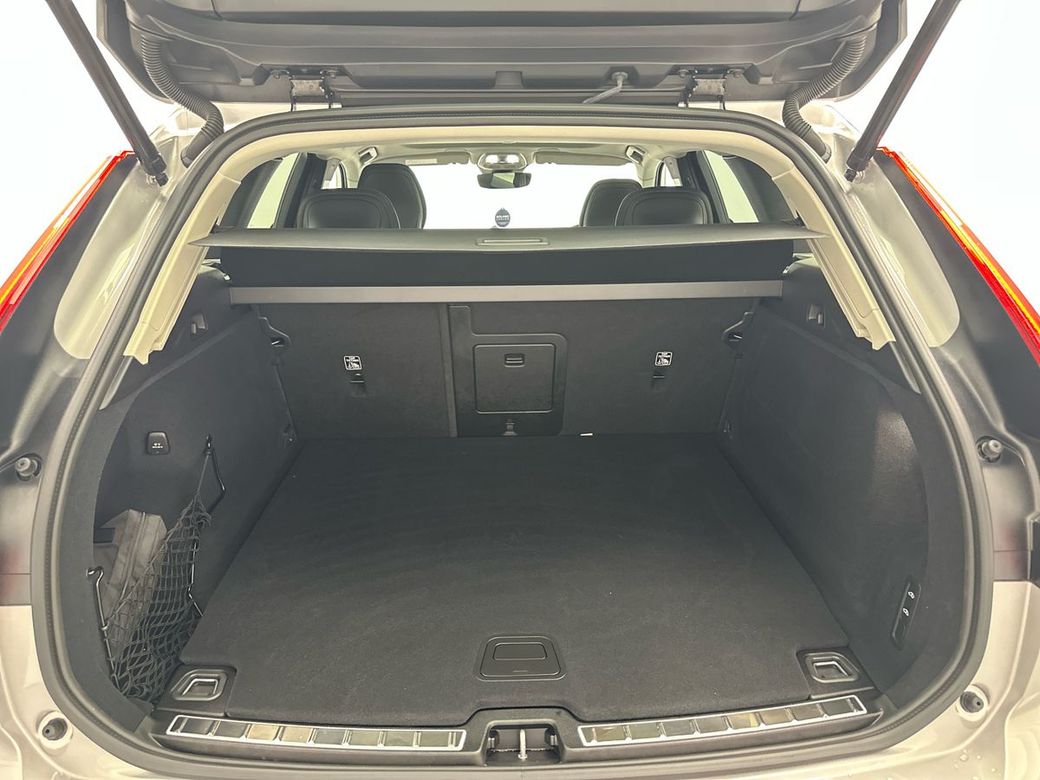 2025 Volvo XC60