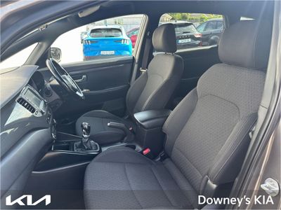 2017 Kia Carens