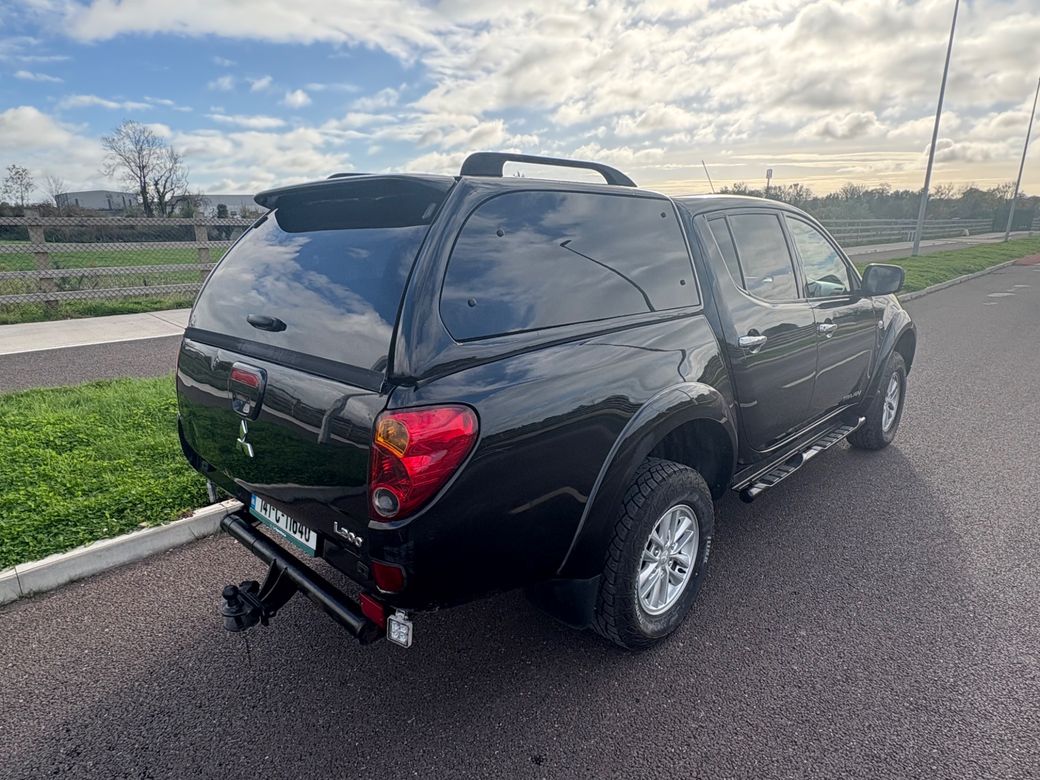 2014 Mitsubishi L200