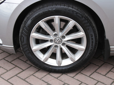 2019 Volkswagen Passat