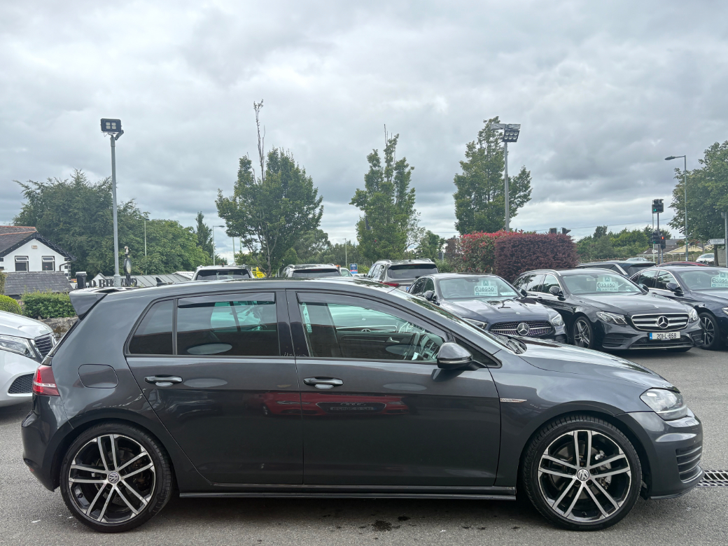 2016 Volkswagen Golf