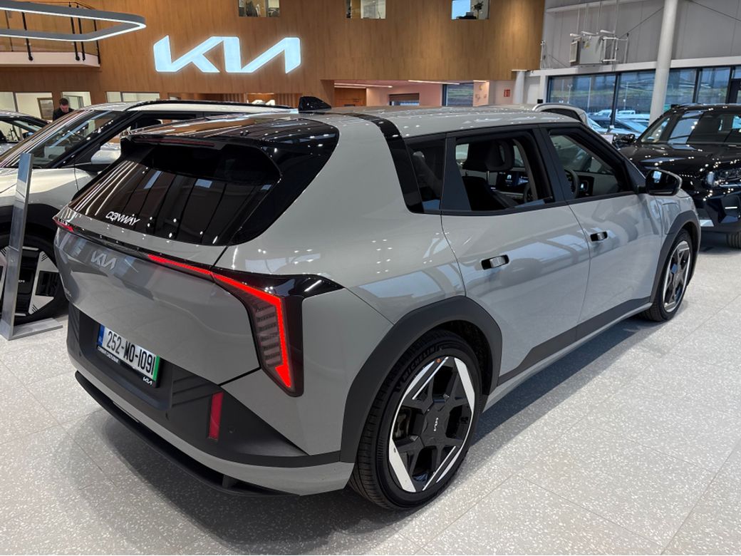 2025 Kia EV4