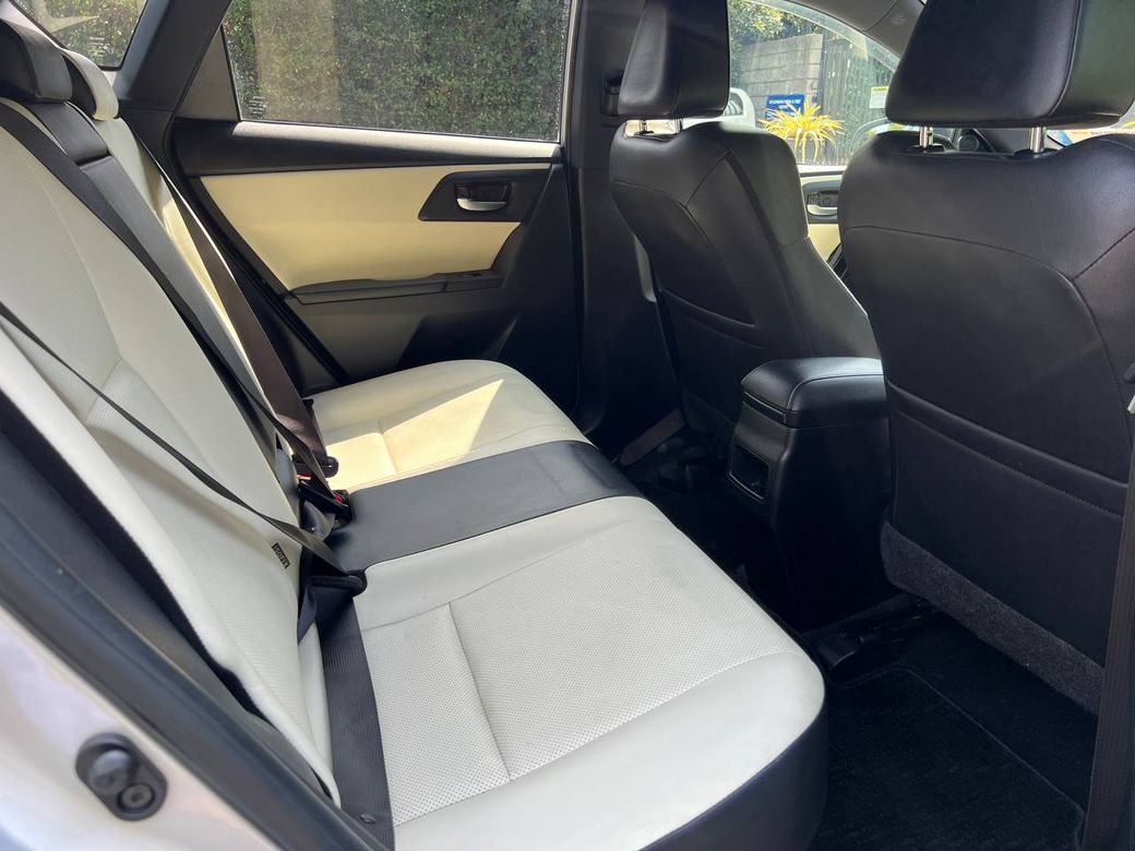 2017 Toyota Auris