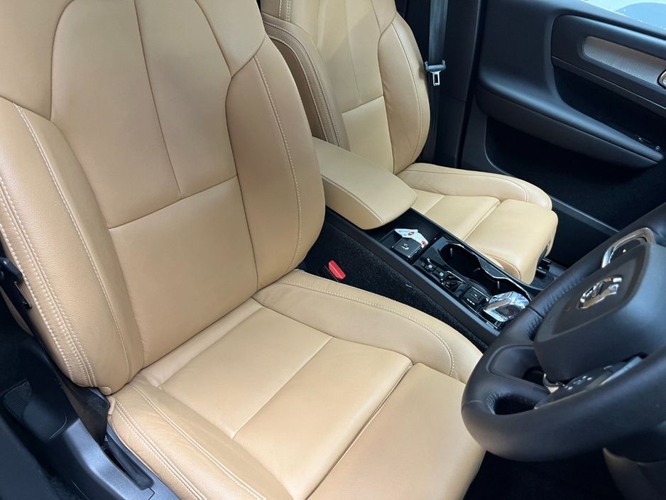 2021 Volvo XC40