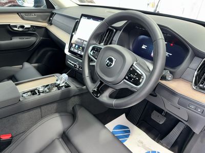 2025 Volvo XC90