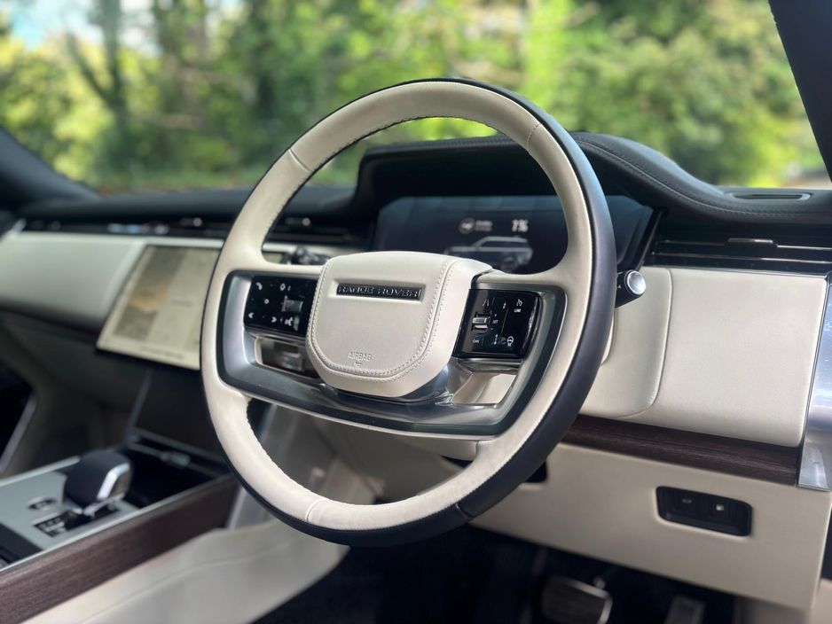 2025 Land Rover Range Rover