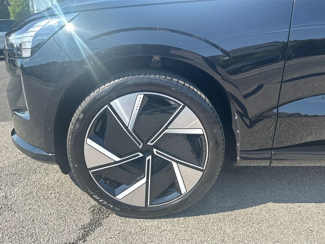 2026 Volvo EX90