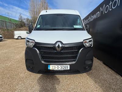 2022 Renault Master
