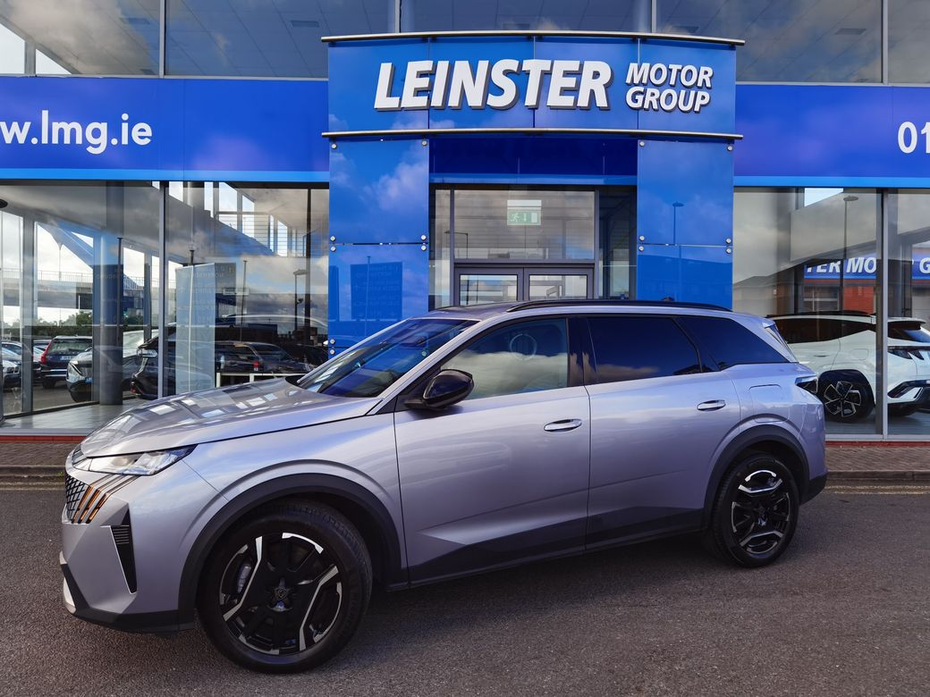 2025 Peugeot 5008