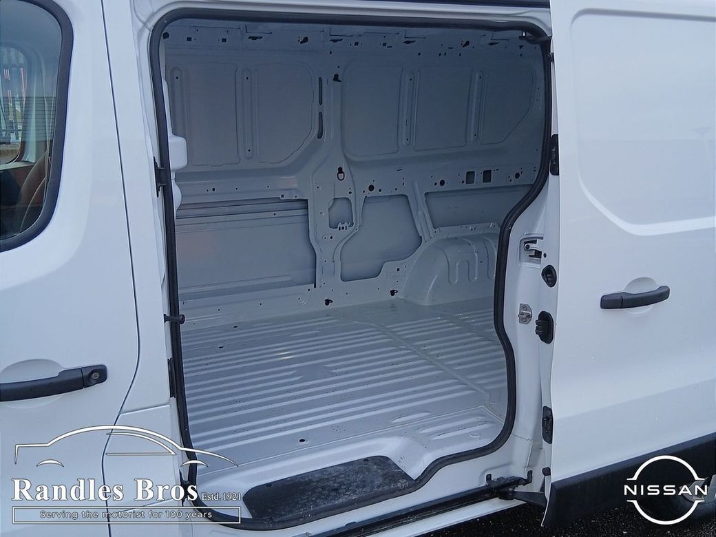 2024 Nissan Primastar