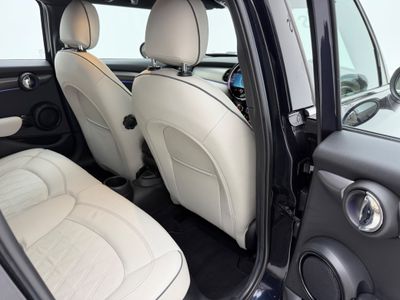 2022 Mini Hatch