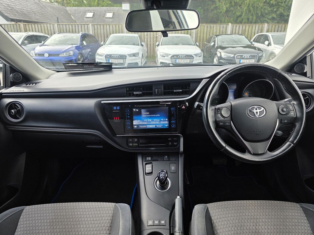 2017 Toyota Auris