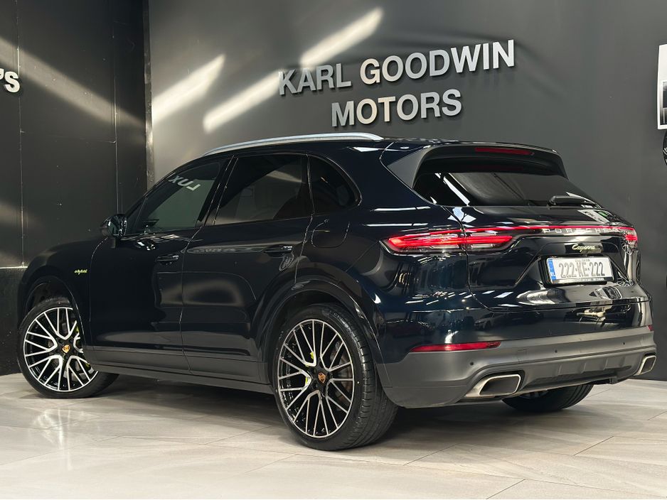 2022 Porsche Cayenne