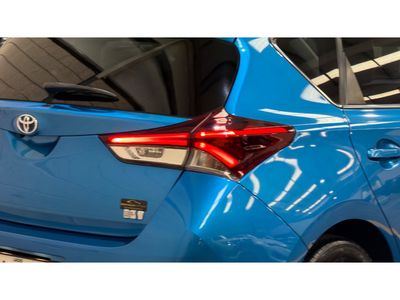 2017 Toyota Auris