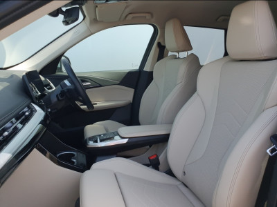 2025 BMW iX1