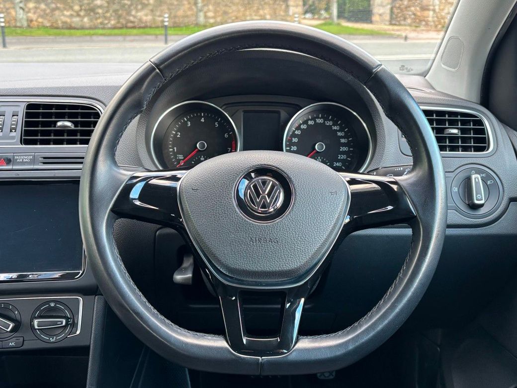 2016 Volkswagen Polo