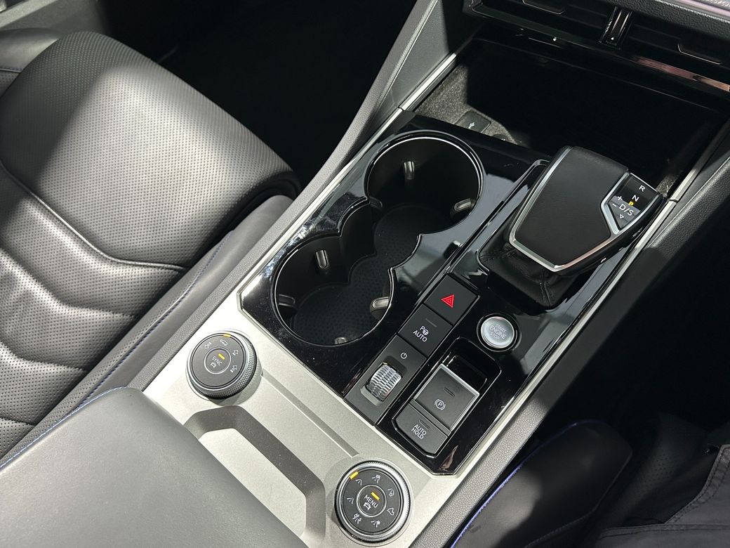 2022 Volkswagen Touareg